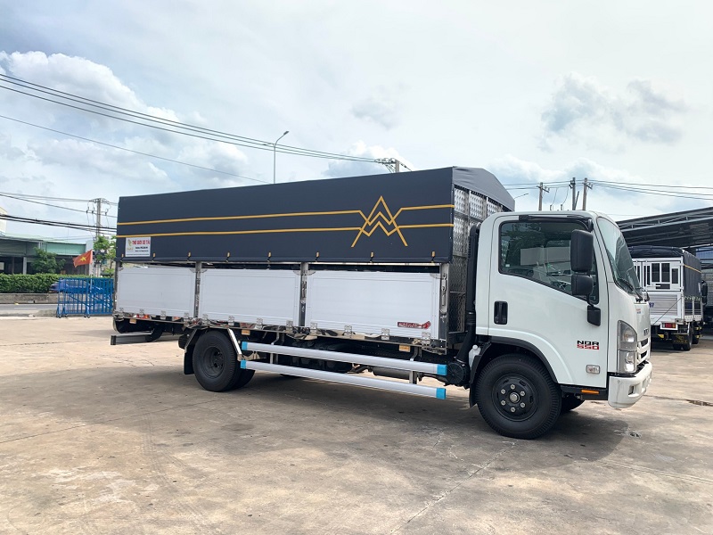 Isuzu 5t8 mui bạt bửng nhôm