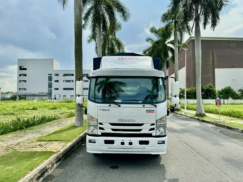 Isuzu nqr550 5t8 mui bạt bửng nhôm