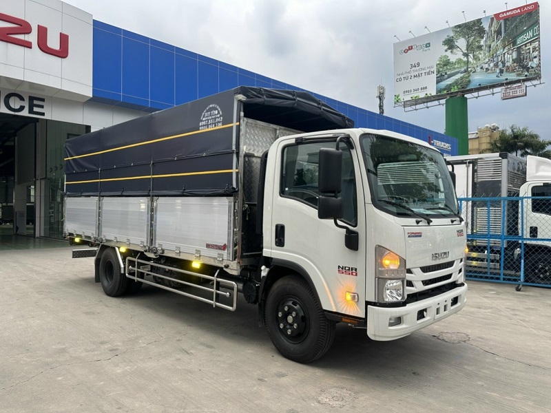 Nqr550 mui bạt bửng nhôm tiêu chuẩn