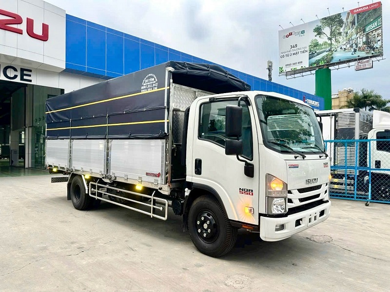 Isuzu Nqr550 mui bạt bửng nhôm tiêu chuẩn