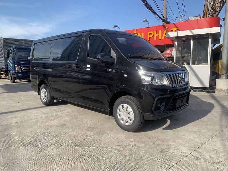 Xe van tera v8 màu đen