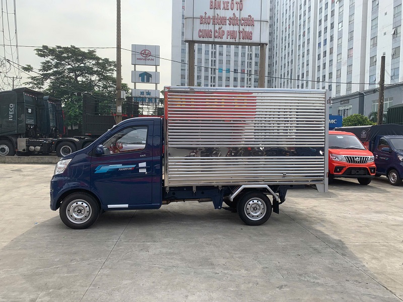 Xe tải 990kg thùng kín