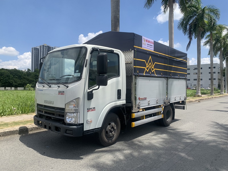 Xe tải isuzu qkr230