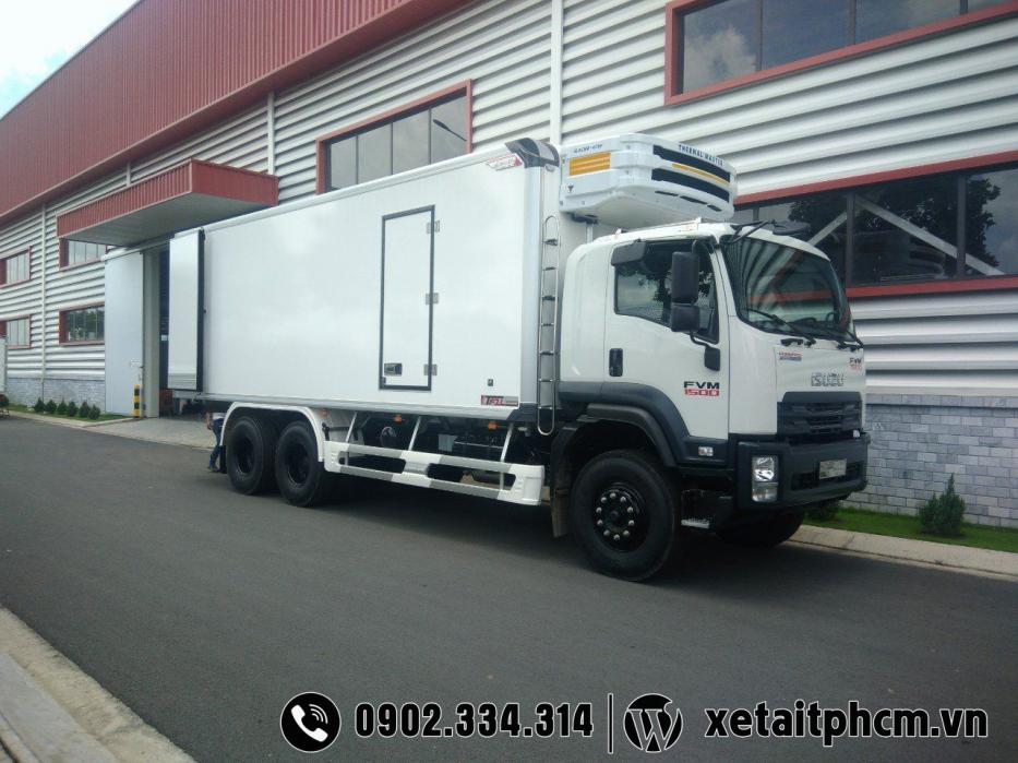Xe tải Isuzu Fvm1500 thùng đông lạnh